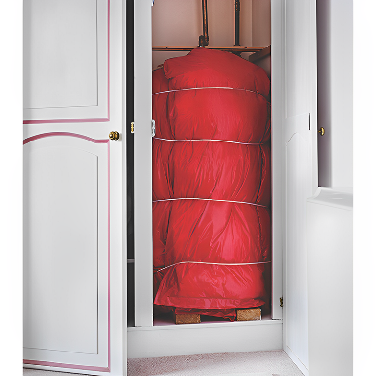Managers Premium Deluxe Hot Water Cylinder Jacket - 457 x 914mm Installed